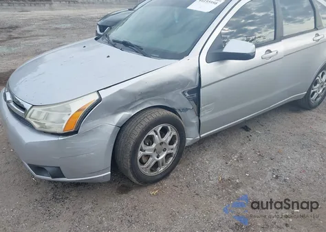 2008 Ford Focus Se/Ses z USA, uszkodzony, nr VIN 1FAHP35N48W104056